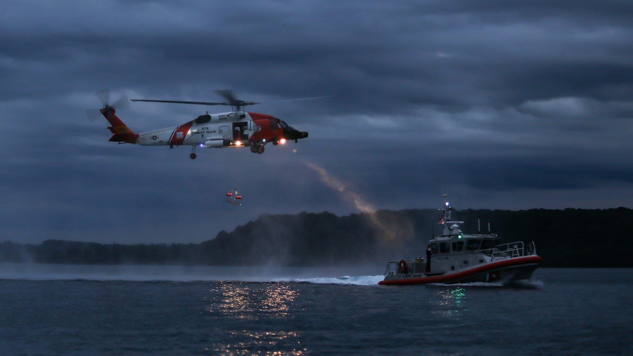 Coast Guard suspends search for 74-year-old man overboard near Grosse Pointe Farms